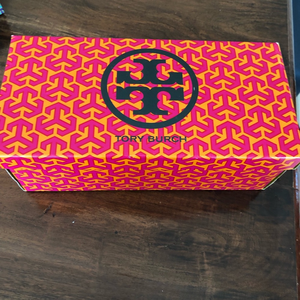 Tory Burch shoe box